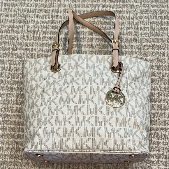 NWT Michael Kors Tan Signature Tote - Picture 1 of 8